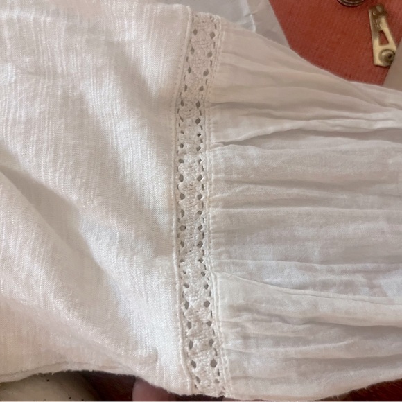 SUNDANCE White cotton blouse, Size LG - Picture 7 of 9